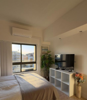 Cosy Studio in City Centre with Pool